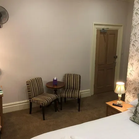 Crow Park Bed & Breakfast 3*