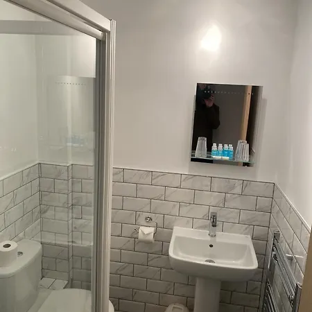 Oda ve Kahvaltı Crow Park 4*